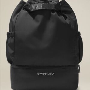 18.9 X 16.14 X 2.76 inches 100%polyester